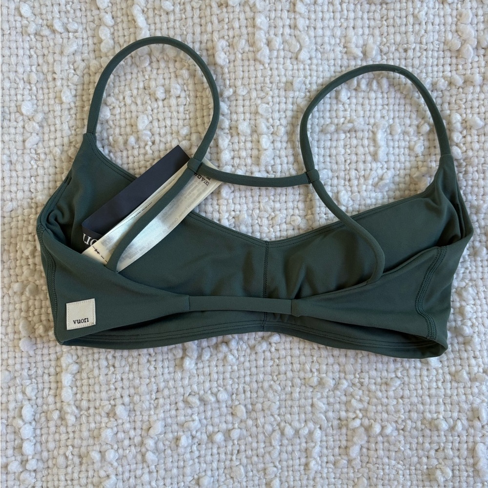 Vuori Deep Green Sports Bra - Picture 2 of 2
